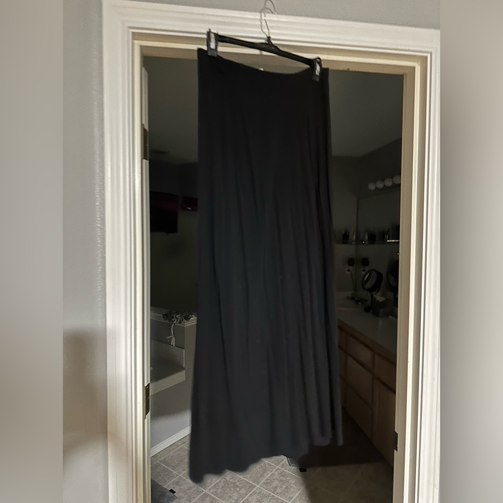 Black slip on maxi skirt